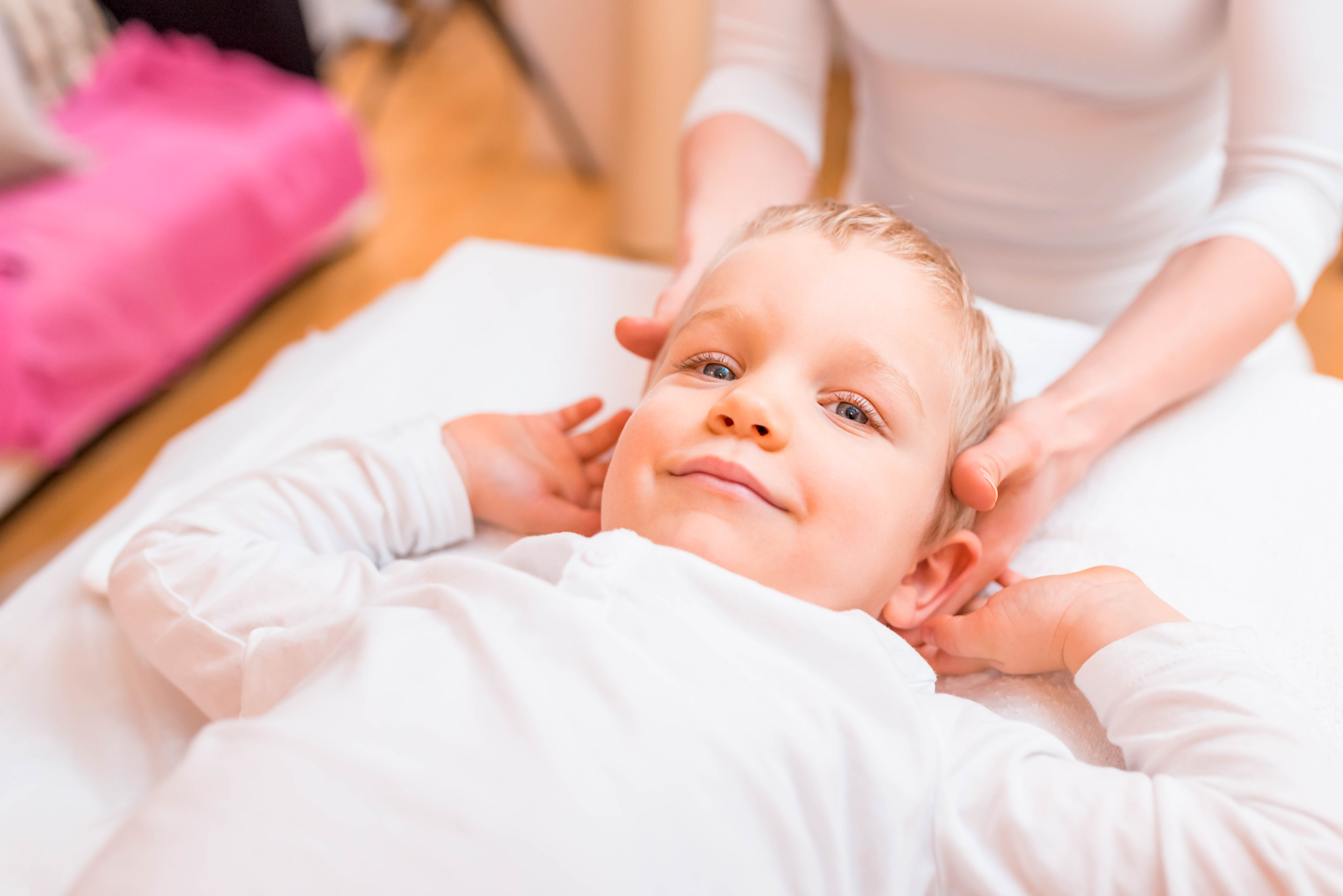 Le Massage Aurait Un Impact Bénéfique Sur L'enfant